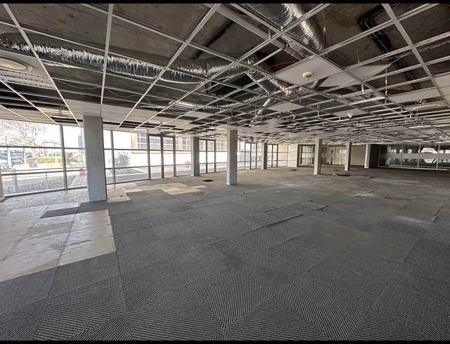 236.80M² OFFICE TO LET IN ECO PARK ESTATE